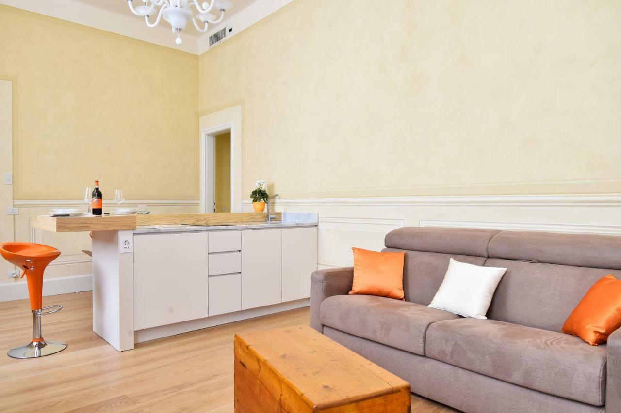 Stella Polare - Luxury Apartment ลุคคา ภายนอก รูปภาพ